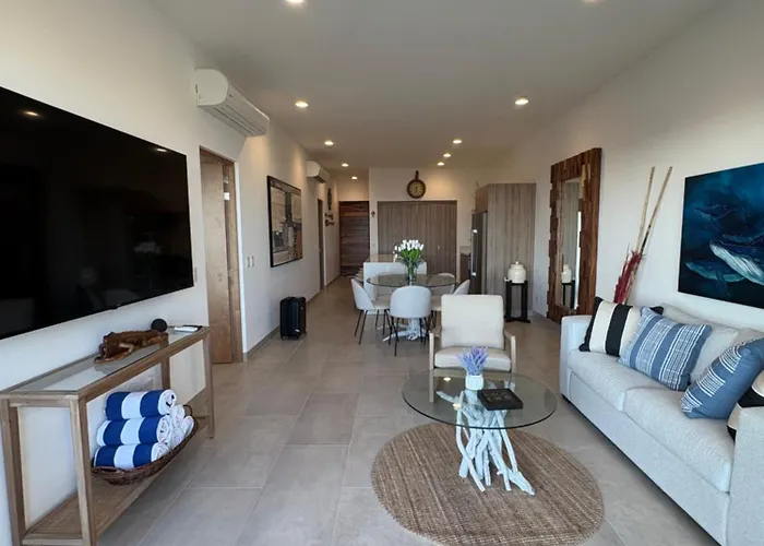 Family-friendly Oceanview Retreat Access
